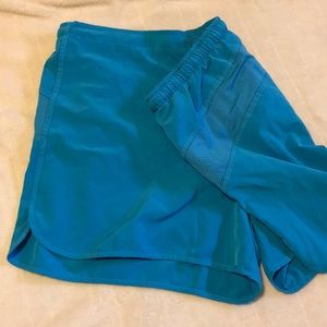 Running shorts with liner, M